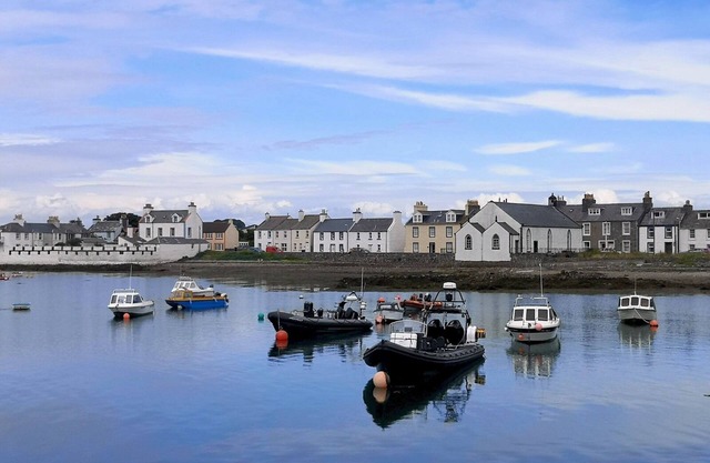 Pass the Keys | Traditional Cottage with Beautiful Views