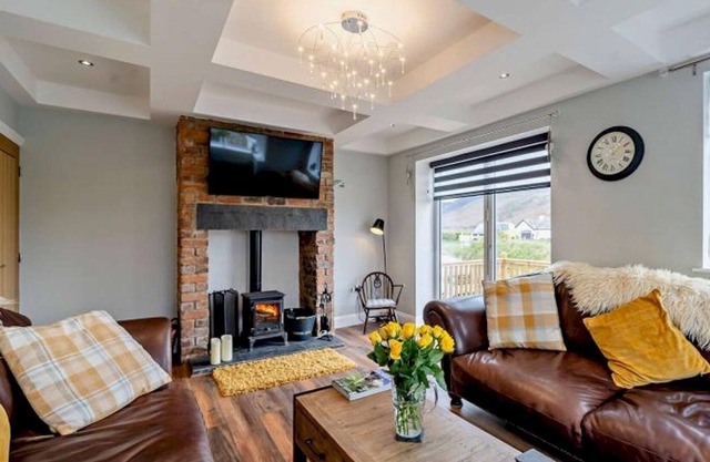 Pass the Keys | Luxury Cottage with Hot Tub near Secluded Beach