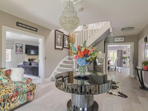 Pass the Keys Luxury Villa with Hot Tub - Minutes to Lapland UK