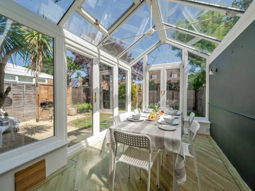 Pass the Keys Spacious 3BR Home wFree Parking