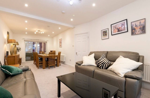 Pass the Keys | Very large home with parking