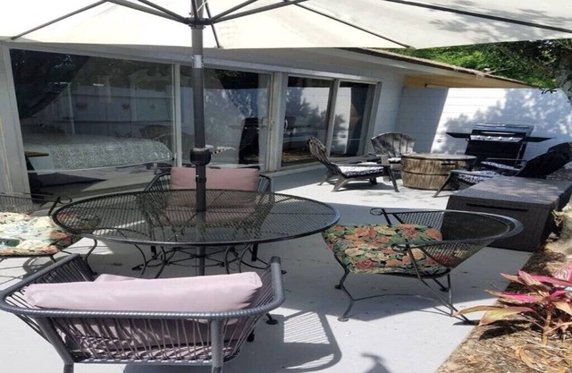 Patio Paradise, 1.6 miles to FSU Stadium!