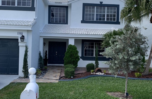 Peace and tranquility awaits! 4 bedrooms/3 bathrooms with pool!