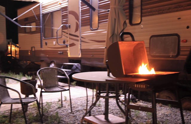 Peaceful, clean, spacious RV at a great bargain. with 2 amazing MR COOL ACs