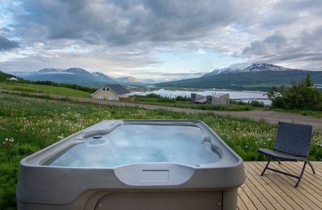 Peaceful cosy cabin with amazing view