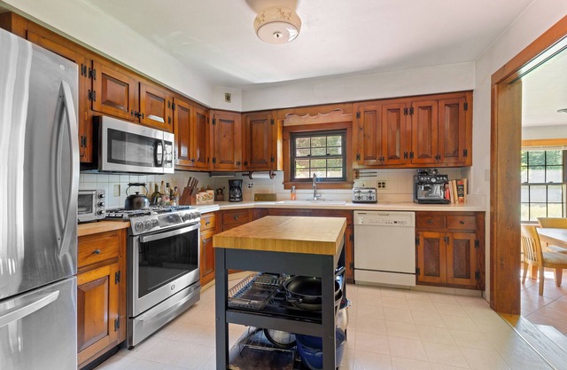 Peaceful Getaway by the River