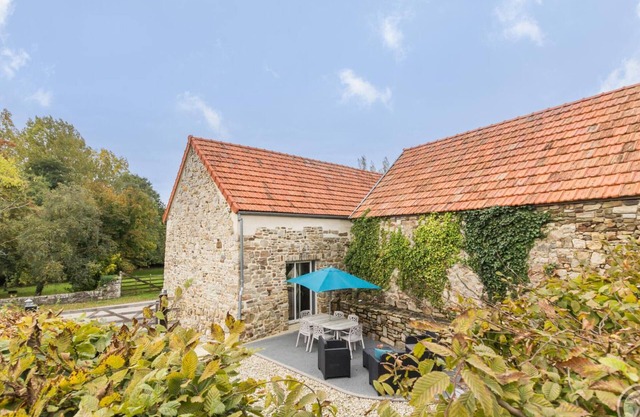 Peaceful house with private terrace and enclosed garden near Cotentin beaches