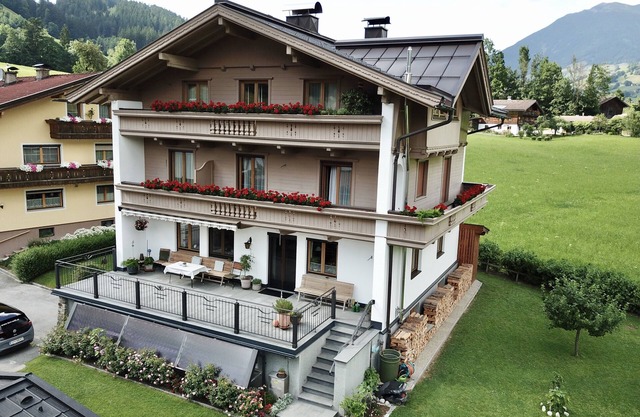 Peaceful location within the Zillertal, 5 min to village centre,children welcome