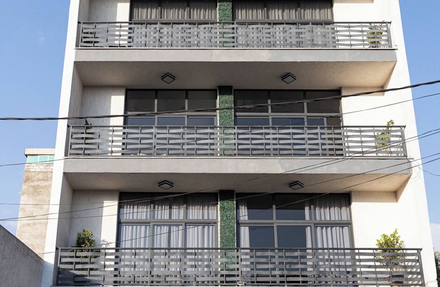 Peaceful, Spacious Apartment with Panoramic City Views in City Center