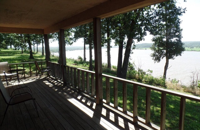 Peaceful Cabin on a Bluff