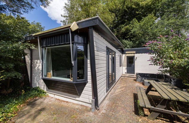 Peacefully Located Holiday Cottage in the Woods - Putten