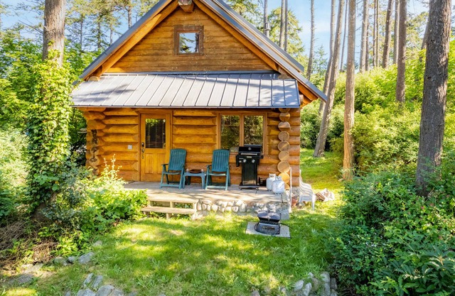 Penn Cove Overlook - Cabin with Loft