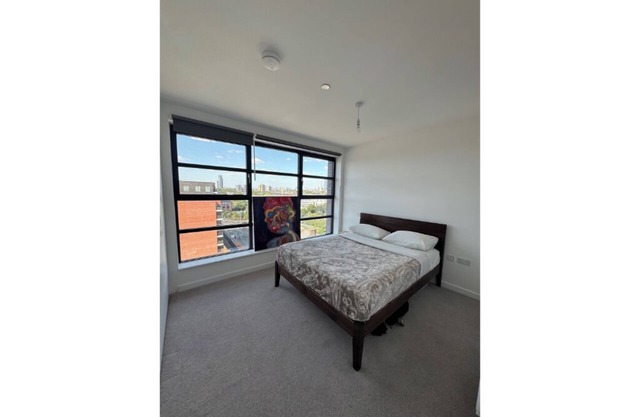 Penthouse 5min from London Bridge Full Panoramic Views