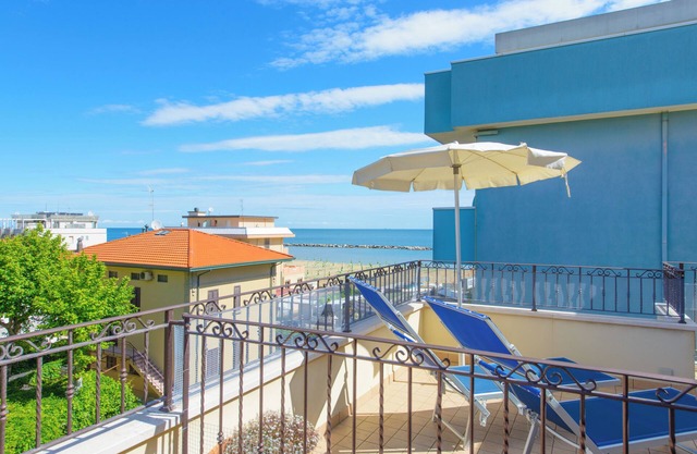 Penthouse in Viserba, with terrace overlooking the sea, with fantastic panorama.