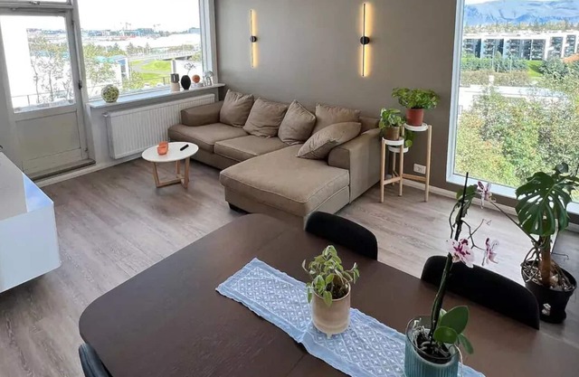 Penthouse Views in Mid-Reykjavík