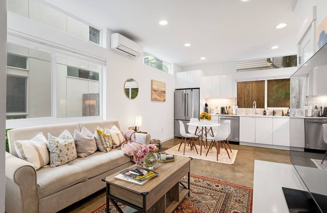 Perch - Capitol Luxe F | Prime Location in Cap Hill | Walk Score 96