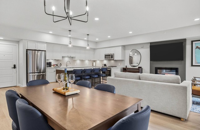 Perfect 3Bed/2Bath Top Floor Mt.Views-Pool/Hot Tub