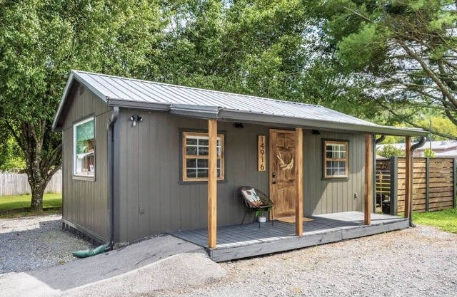 Perfect cozy bungalow for a weekend away or a week fishing🐟