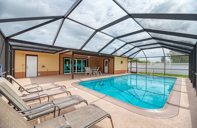 Perfect vacation home 3 miles from beach.