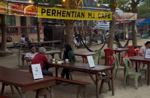 PerhentianMj FishermanVillage