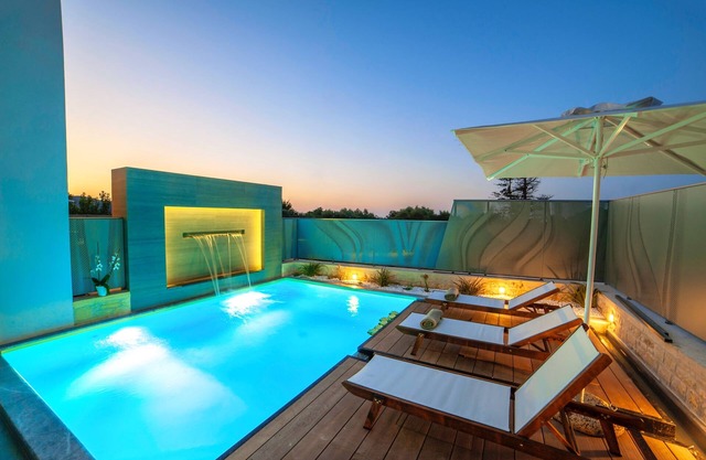 Perla Villas with Heated Pool