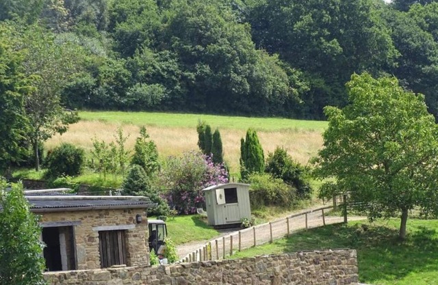 Pet Friendly - 2 Guests - Shepherds Hut