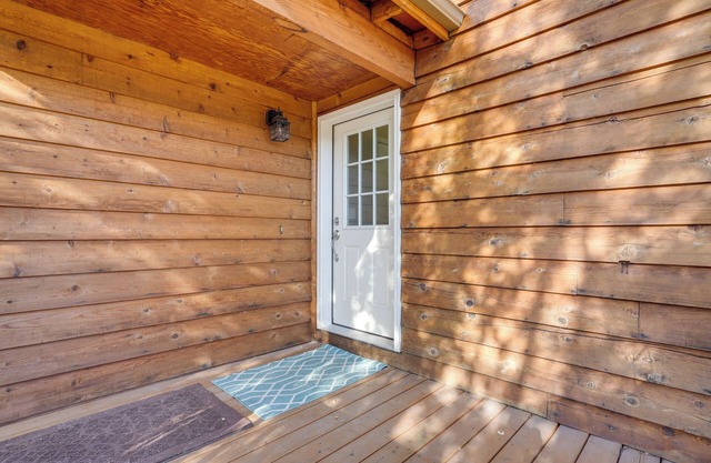 Pet-friendly Anchorage Home - 8 Mi to Downtown!