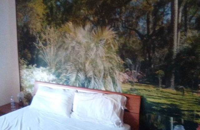 Pet-Friendly Apartment 'Casa Rosciano' with Mountain View & Garden