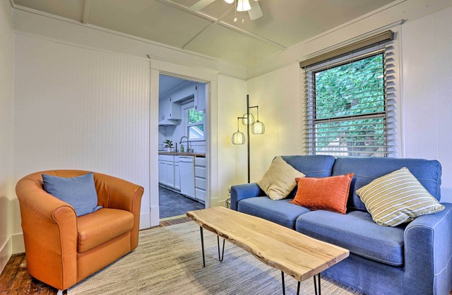 Pet-Friendly Baker City Escape w/Private Yard!