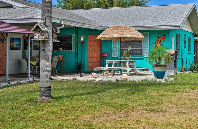 Pet-Friendly Bradenton Home ~ 3 Mi to Cortez Beach