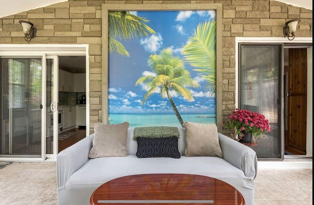 Pet friendly Cozy private backyard garden suite