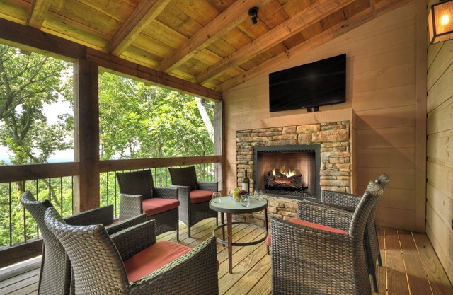 Pet Friendly, Ellijay cabin rental with a big view of the Georgia Mountains! Hot tub, outdoor fireplace