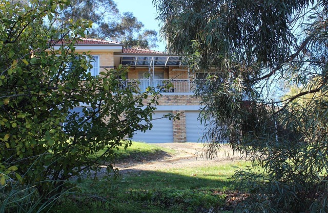 Pet friendly family home with great views.