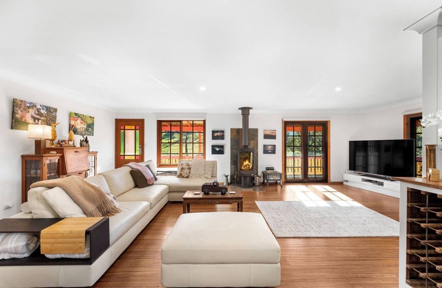 Pet Friendly Farm Stay in the centre of Tilba!