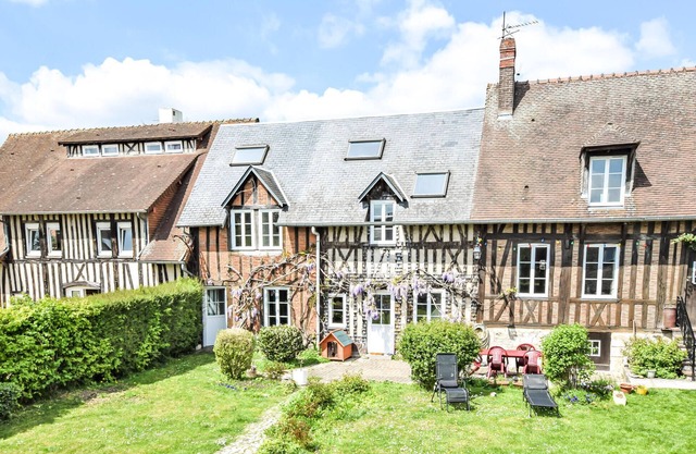 Pet friendly home in Le Mesnil-Esnard
