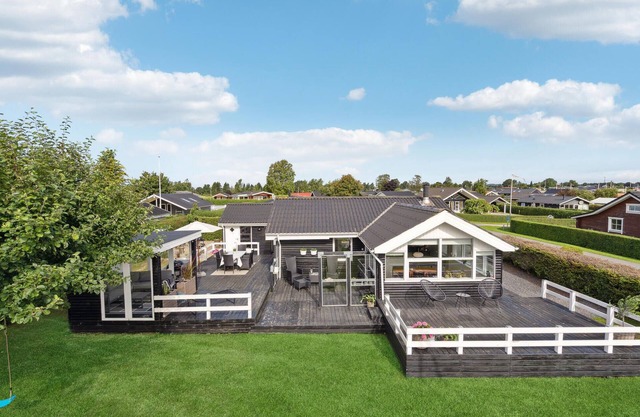 Pet friendly home in Hejls