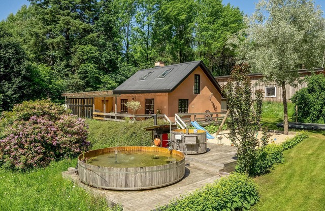 Pet friendly home in Videbæk with WiFi