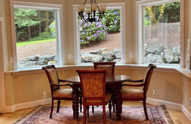 Pet-friendly MIL apartment with fenced play area for dogs in quiet neighborhood