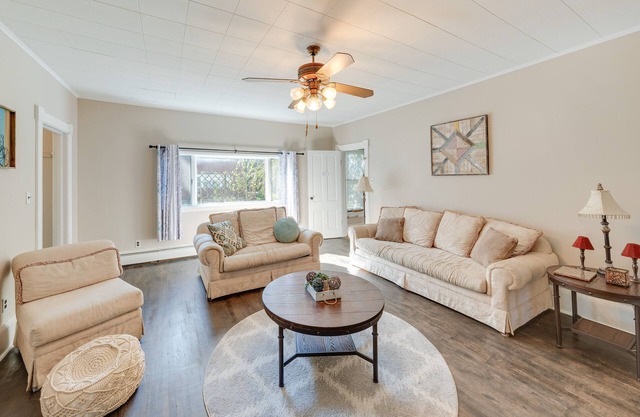 Pet-Friendly Mount Carroll Home w/Fenced-In Yard!