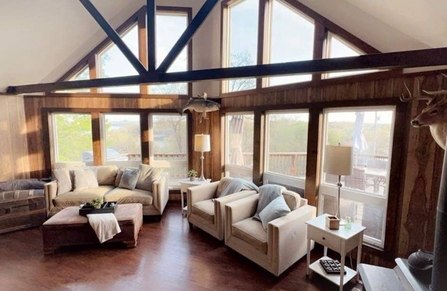 Pet Friendly Table Rock Lake Cabin w/Stunning Lake Views of Shell Knob Bridge