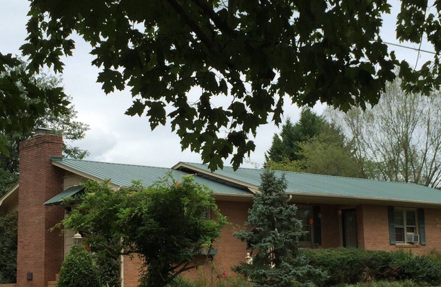 Pet-Friendly Two Bedroom Fast WiFi Rutherfordton NC 28139 near Rails to Trails