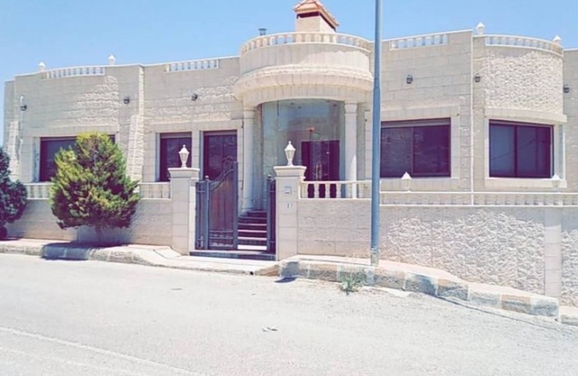 Petra Villa