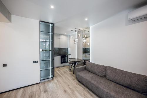 Petrovdom Apartments 5-123, Building 18, in RC Faina Town, Saliutna Street 2