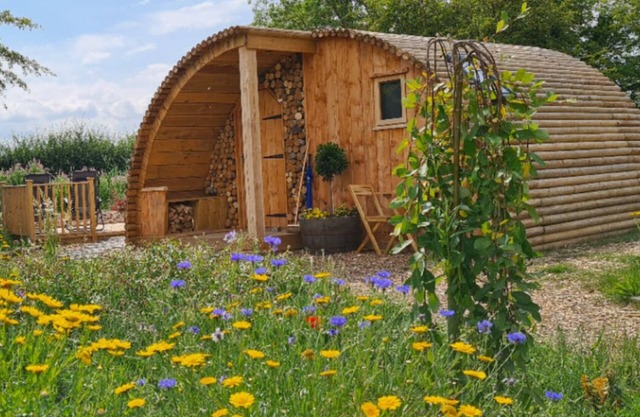 Pheasant Lodge at Heygates Lodging - With hot tub