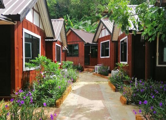 Phi Phi Long Beach Bungalow ( Had Yao)