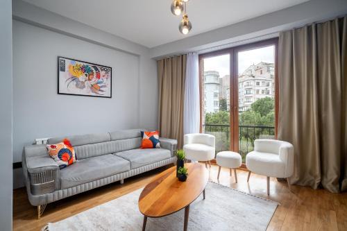 Pia Global - Gümüşsuyu