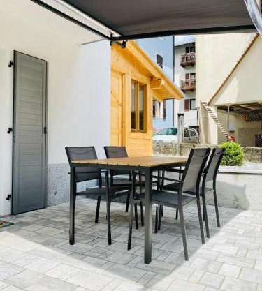 Piano terra con esterno privato vicino a Pinzolo