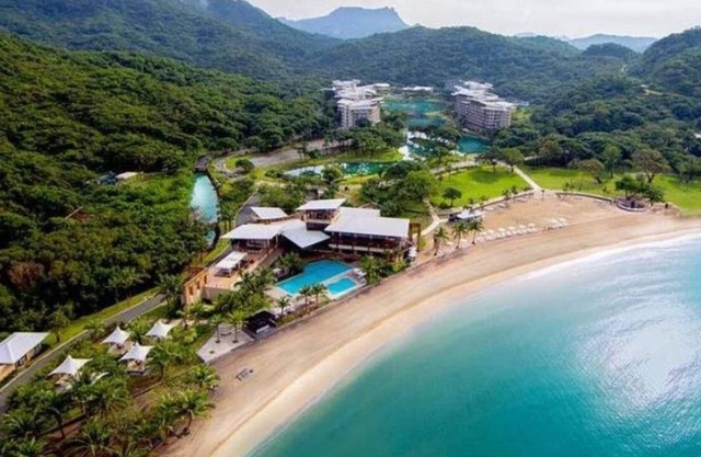 Pico de Loro Beach and Country Club BrigbJac73br