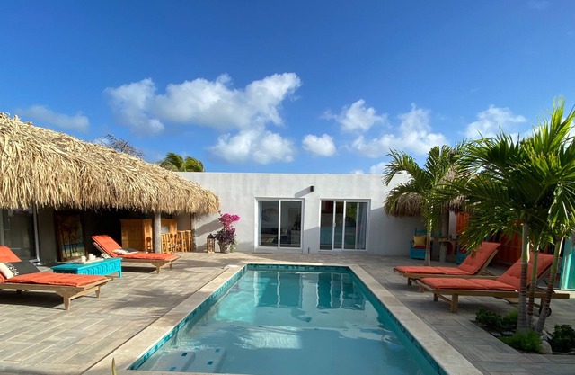 Piece of Paradise near Eagle Beach Contain Yourself Aruba