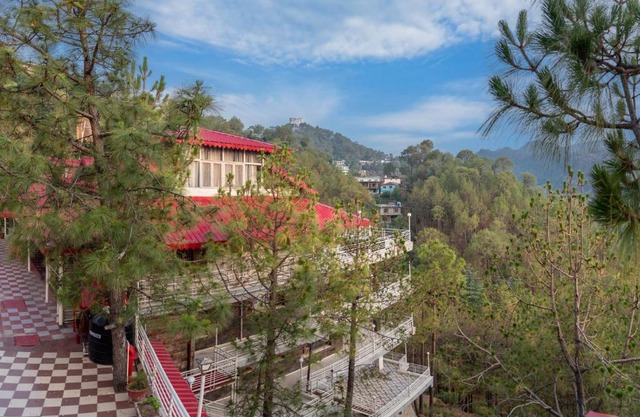 Pine Dream Resort l Kasauli l By BlackPearl
